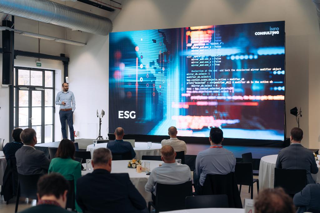 Ohlédněte se za účastí expertů InfoConsulting na prestižním IDC Manufacturing Forum 2023. Tato významná průmyslová konference se zaměřila na digitalizaci výrobního sektoru, odolnost dodavatelských řetězců a nástup Průmyslu 4.0. Zjistěte, jaké klíčové případové studie a osvědčené postupy z praxe jsme na fóru sdíleli, a jak integrované platformy jako IFS Cloud pomáhají moderním výrobním podnikům efektivně sbírat data, optimalizovat kapacity a strategicky snižovat provozní náklady.