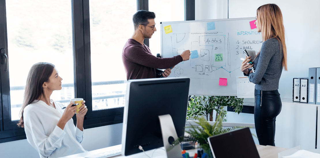 entrepreneurs team talking while explain a project
